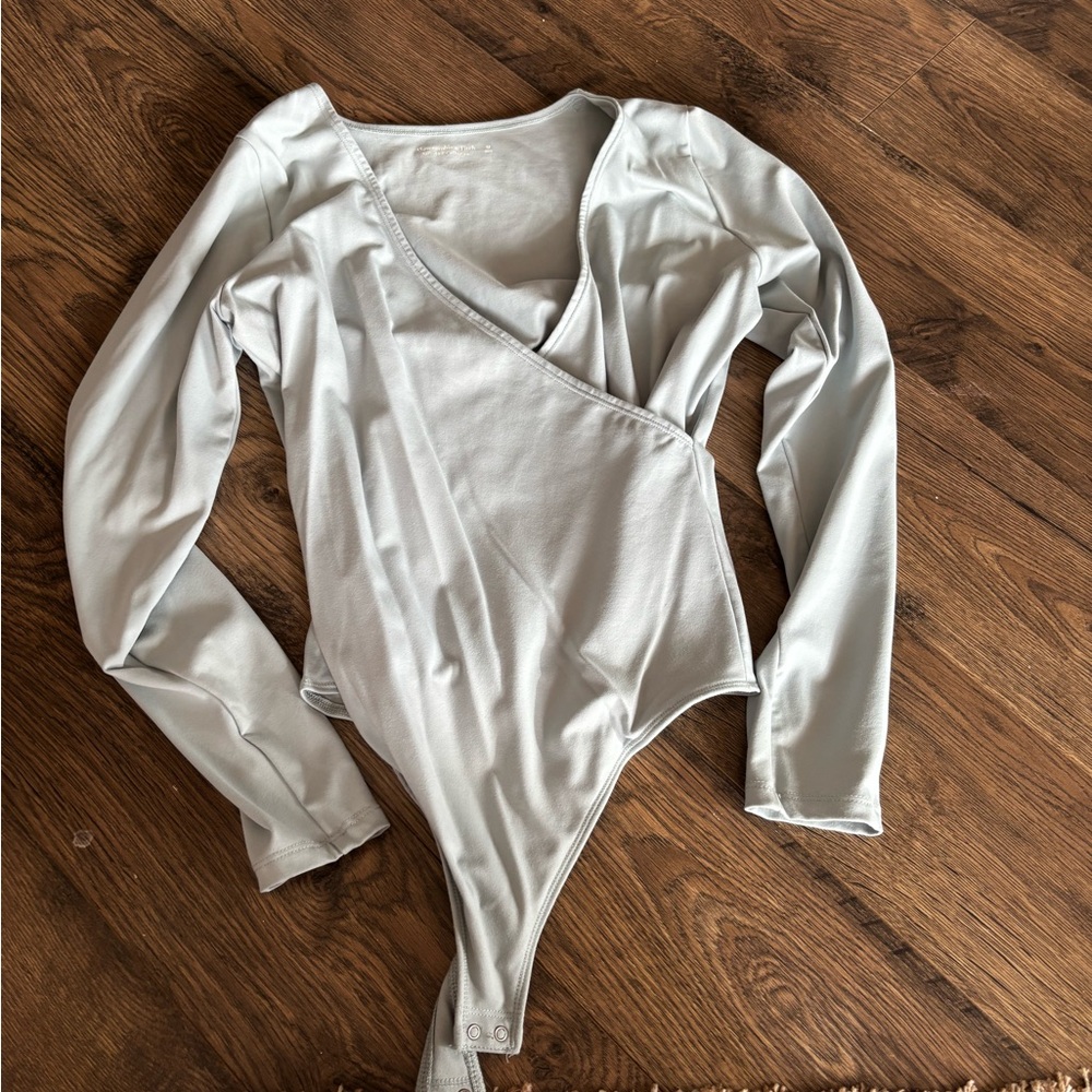 Abercrombie & Fitch Light Gray Wrap Bodysuit